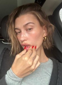 Hailey Bieber Selena Gomez drama